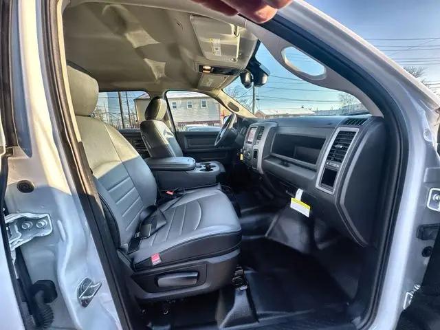 2022 Ram 1500 Classic Tradesman Crew Cab 4x4 5'7" Box
