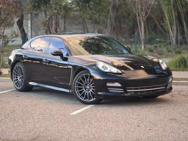 2013 Porsche Panamera 4