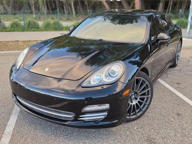 2013 Porsche Panamera 4