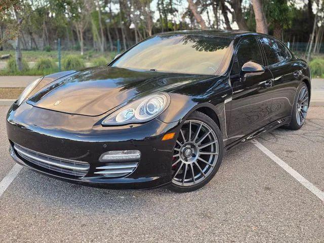 2013 Porsche Panamera 4