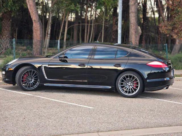 2013 Porsche Panamera 4