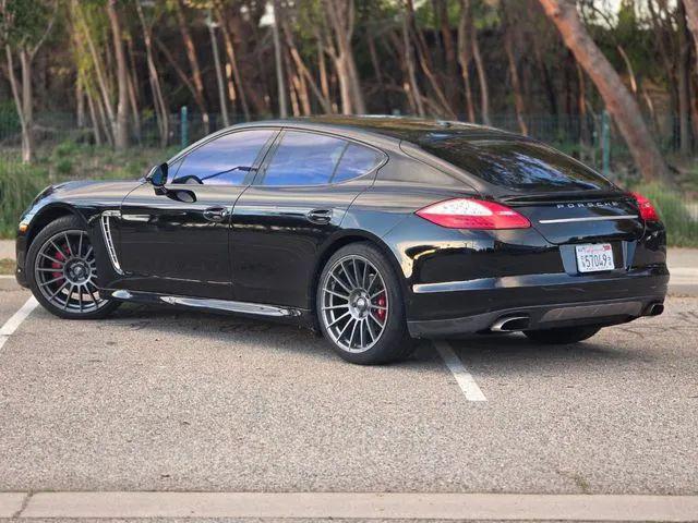 2013 Porsche Panamera 4