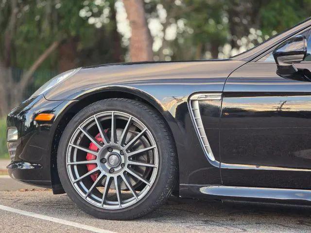 2013 Porsche Panamera 4