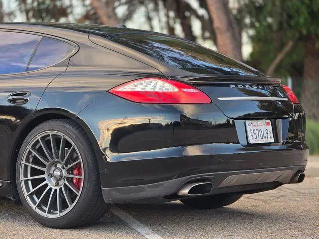 2013 Porsche Panamera 4