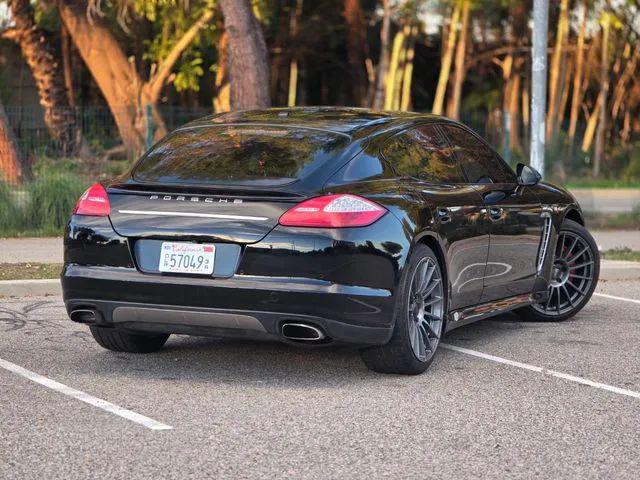 2013 Porsche Panamera 4