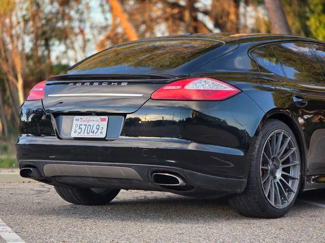 2013 Porsche Panamera 4