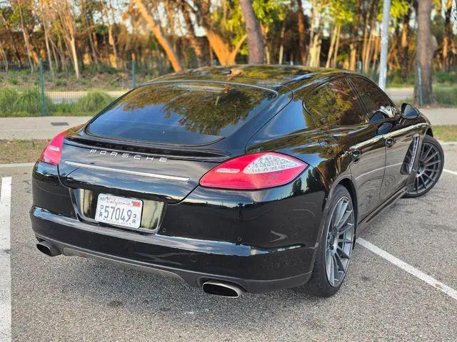 2013 Porsche Panamera 4