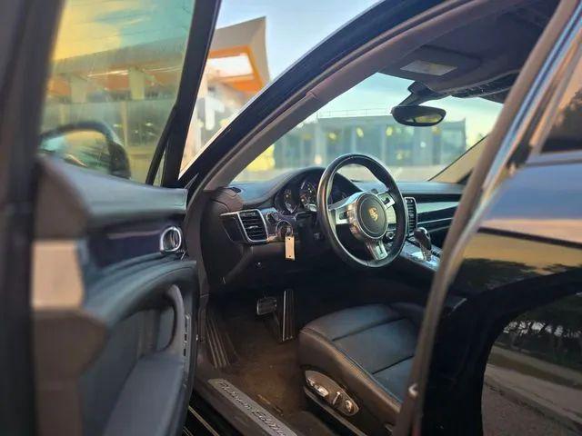 2013 Porsche Panamera 4