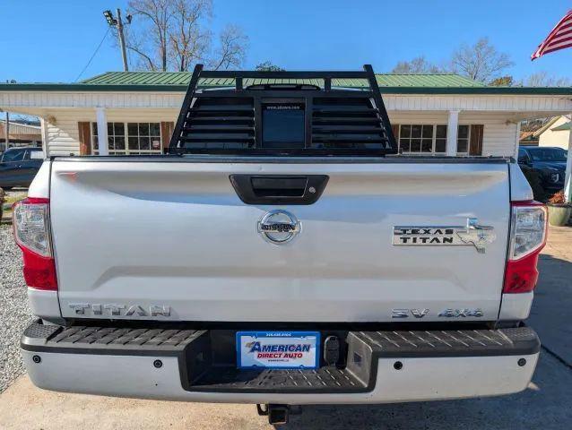 2017 Nissan Titan SV