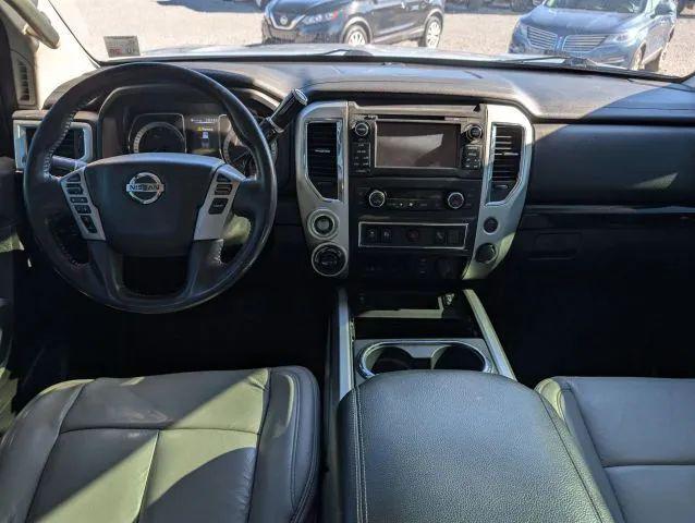2017 Nissan Titan SV