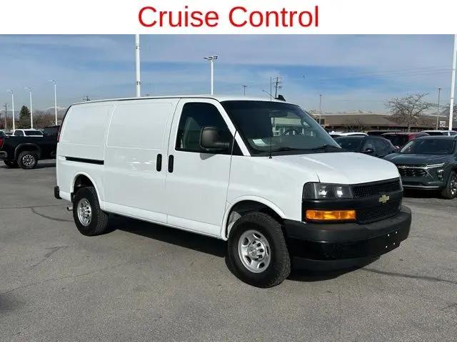 2022 Chevrolet Express Cargo Van RWD 3500 Regular Wheelbase WT