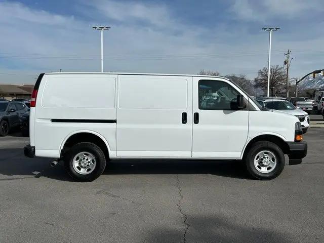 2022 Chevrolet Express Cargo Van RWD 3500 Regular Wheelbase WT