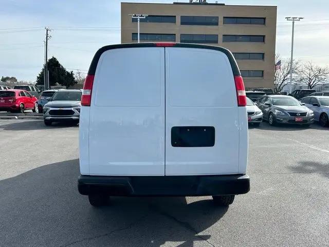 2022 Chevrolet Express Cargo Van RWD 3500 Regular Wheelbase WT