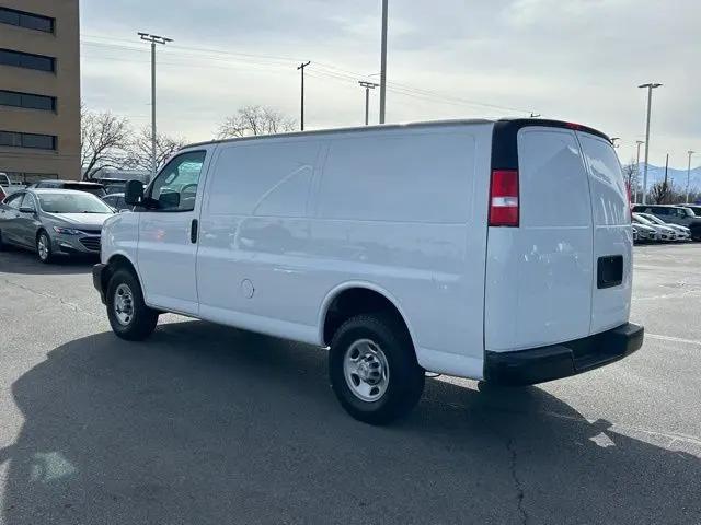 2022 Chevrolet Express Cargo Van RWD 3500 Regular Wheelbase WT