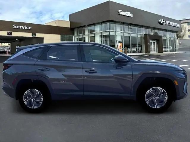 2026 Hyundai Tucson Hybrid Blue SE