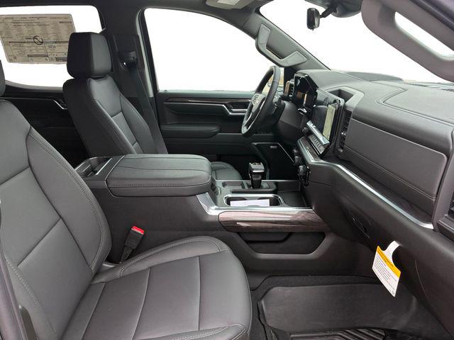 2026 Chevrolet Silverado 1500 4WD Crew Cab Short Bed LTZ