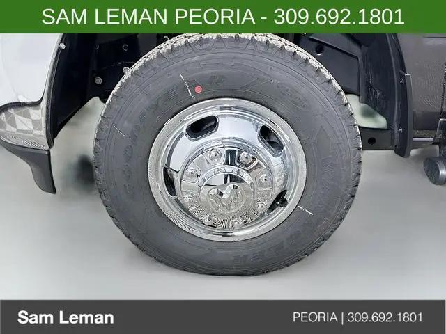 2026 Ram 3500 Tradesman Crew Cab 4x4 8' Box
