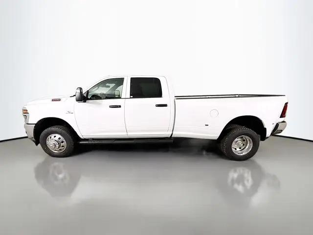 2026 Ram 3500 Tradesman Crew Cab 4x4 8' Box