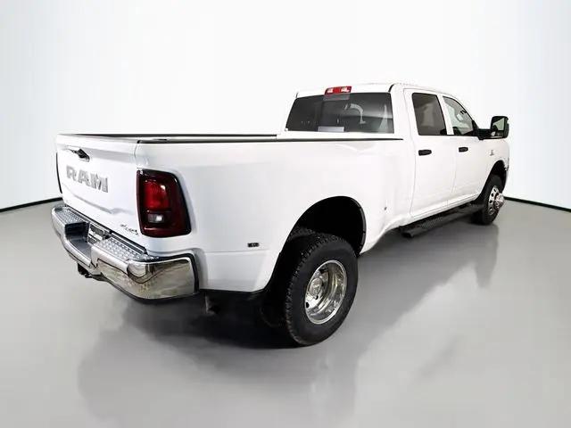 2026 Ram 3500 Tradesman Crew Cab 4x4 8' Box