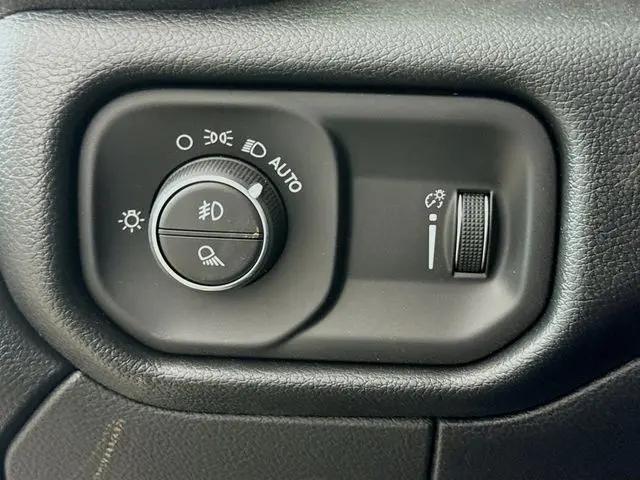 2026 Ram 3500 Tradesman Crew Cab 4x4 8' Box