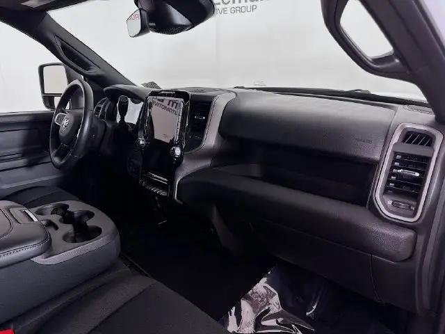 2026 Ram 3500 Tradesman Crew Cab 4x4 8 Box