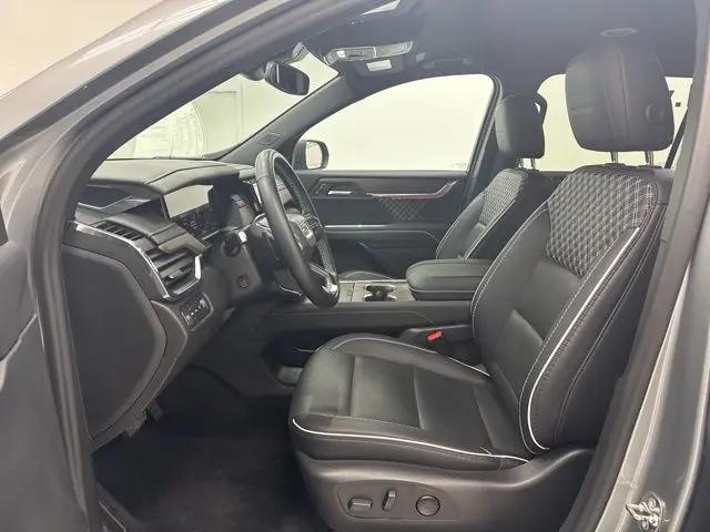 2024 GMC Acadia AWD Denali