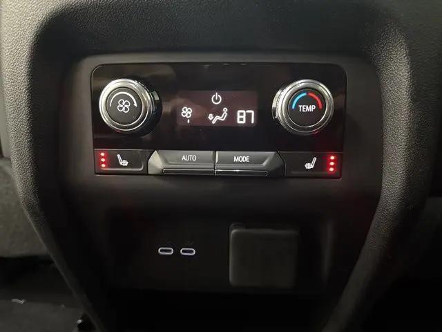 2024 GMC Acadia AWD Denali