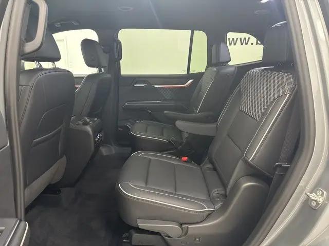 2024 GMC Acadia AWD Denali