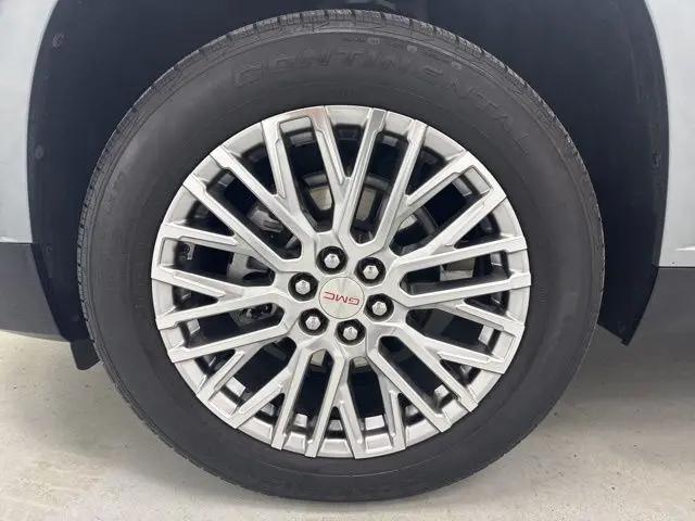 2024 GMC Acadia AWD Denali