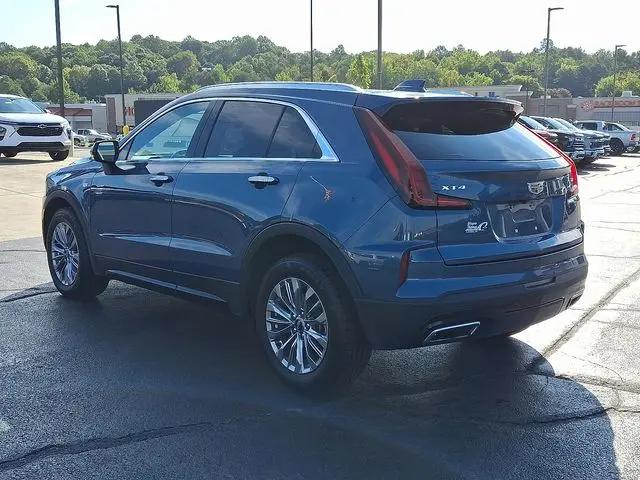 2024 Cadillac XT4 FWD Premium Luxury