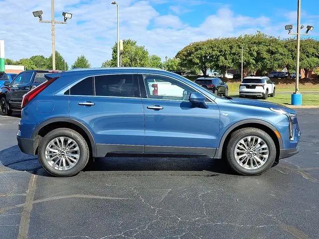 2024 Cadillac XT4 FWD Premium Luxury