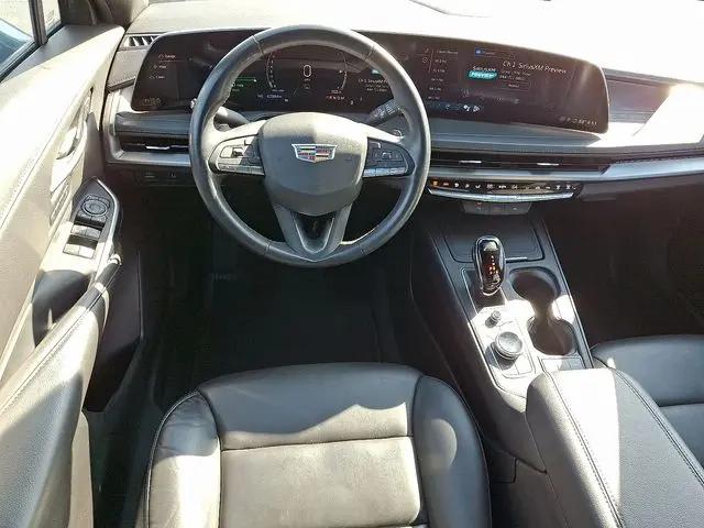 2024 Cadillac XT4 FWD Premium Luxury