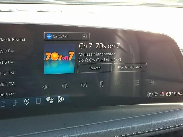 2024 Cadillac XT4 FWD Premium Luxury