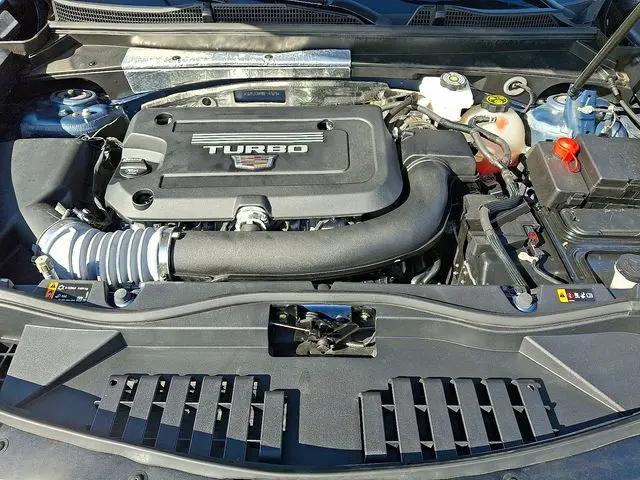 2024 Cadillac XT4 FWD Premium Luxury