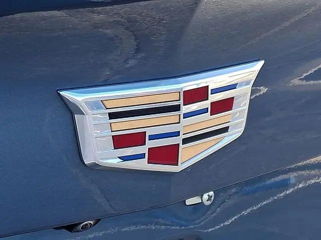 2024 Cadillac XT4 FWD Premium Luxury