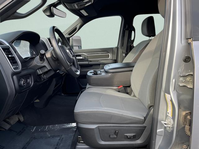 2024 Ram 3500 Big Horn Crew Cab 4x4 8 Box