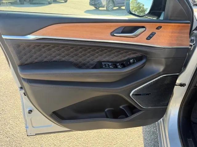 2022 Jeep Grand Cherokee Summit Reserve 4x4
