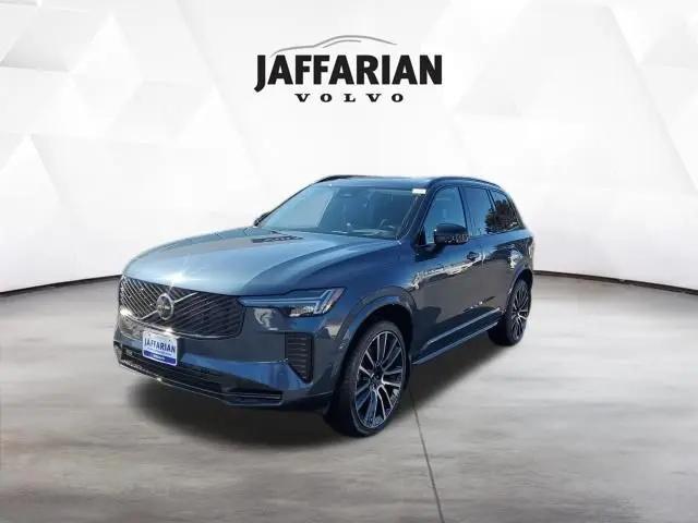 2026 Volvo XC90 Ultra Dark Theme, B6 AWD Gas (mild hybrid), Gasoline, 6 Seats