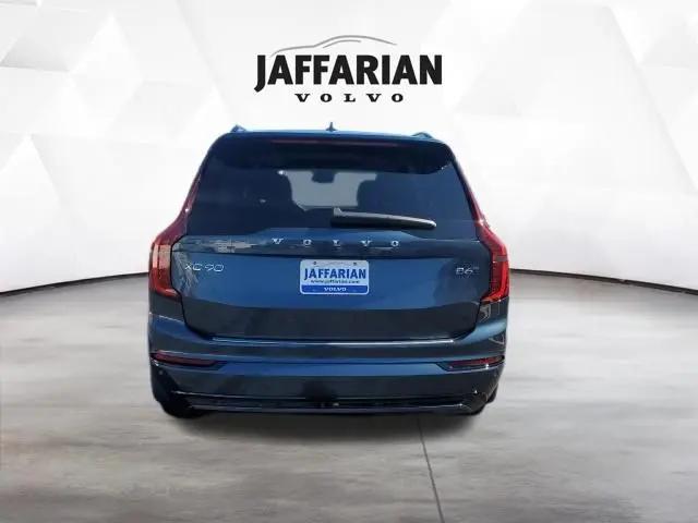 2026 Volvo XC90 Ultra Dark Theme, B6 AWD Gas (mild hybrid), Gasoline, 6 Seats
