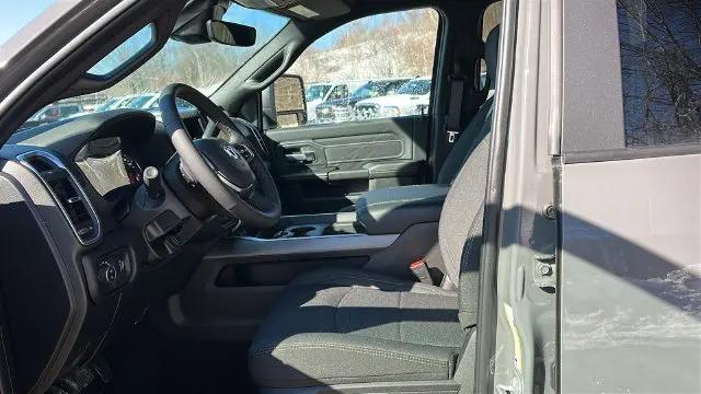 2026 Ram 2500 Big Horn Crew Cab 4x4 64 Box