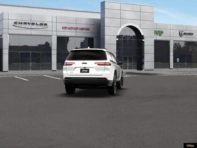 2026 Jeep Grand Cherokee L Laredo 4x4