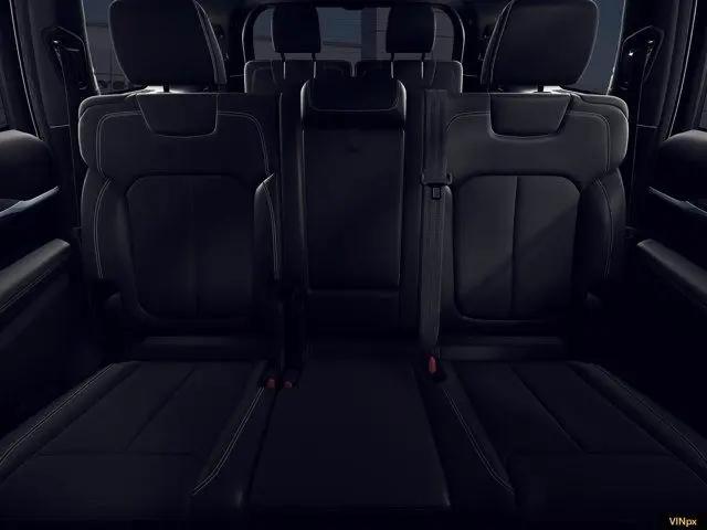 2026 Jeep Grand Cherokee L Laredo 4x4