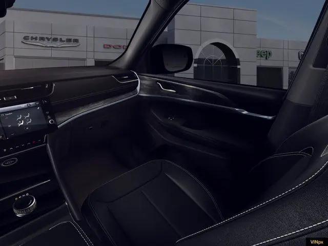 2026 Jeep Grand Cherokee L Laredo 4x4