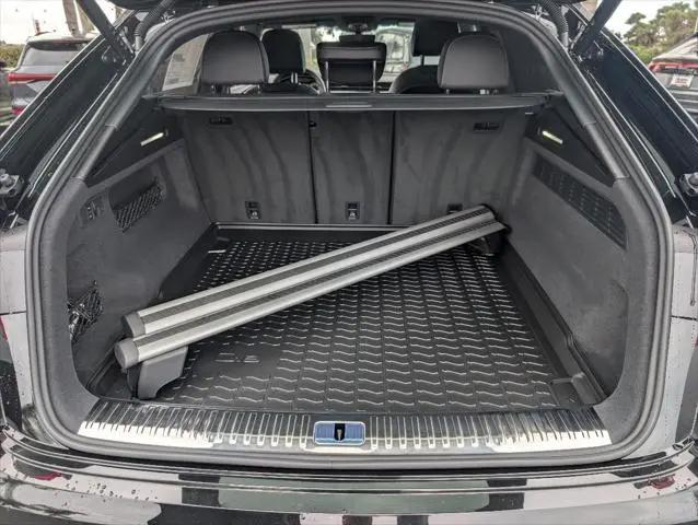 2026 Audi Q8 Premium Plus 55 TFSI quattro Tiptronic