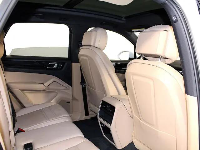 2023 Porsche Cayenne E-Hybrid Cayenne E-Hybrid