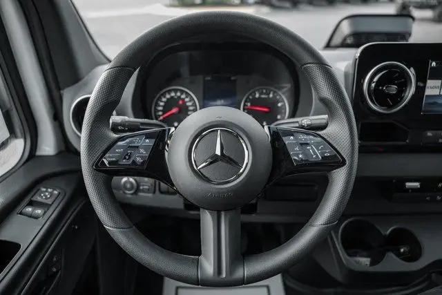 2026 Mercedes-Benz Sprinter 2500 Standard Roof 4-Cyl Diesel HO