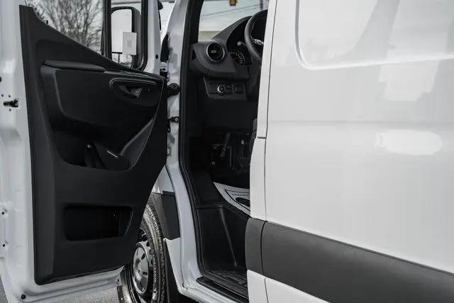 2026 Mercedes-Benz Sprinter 2500 Standard Roof 4-Cyl Diesel HO