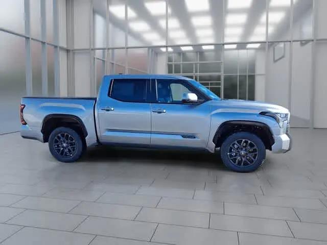 2026 Toyota Tundra Platinum CrewMax 5.5' Bed
