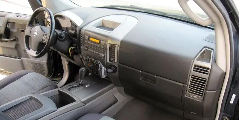 2005 Nissan Titan SE