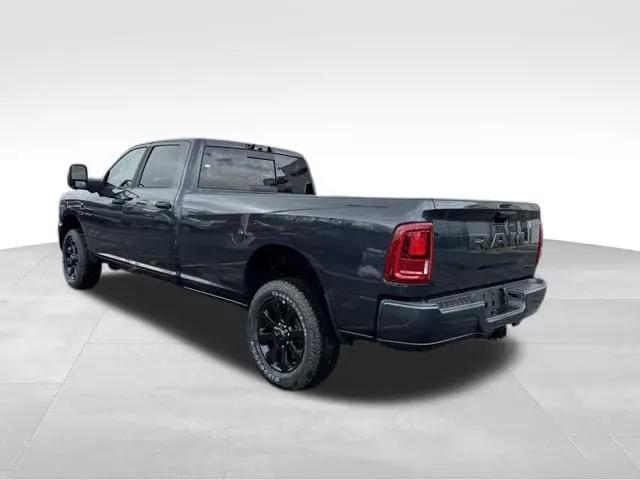 2026 Ram 3500 Big Horn Crew Cab 4x4 8' Box
